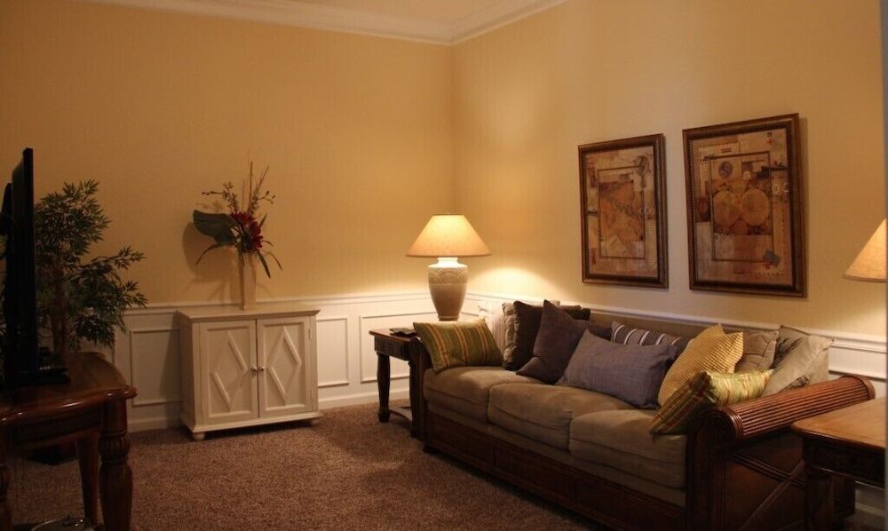 Island Breeze Lake View 3 Bedroom Condo by RedAwning Condo, 3 Bedrooms 27