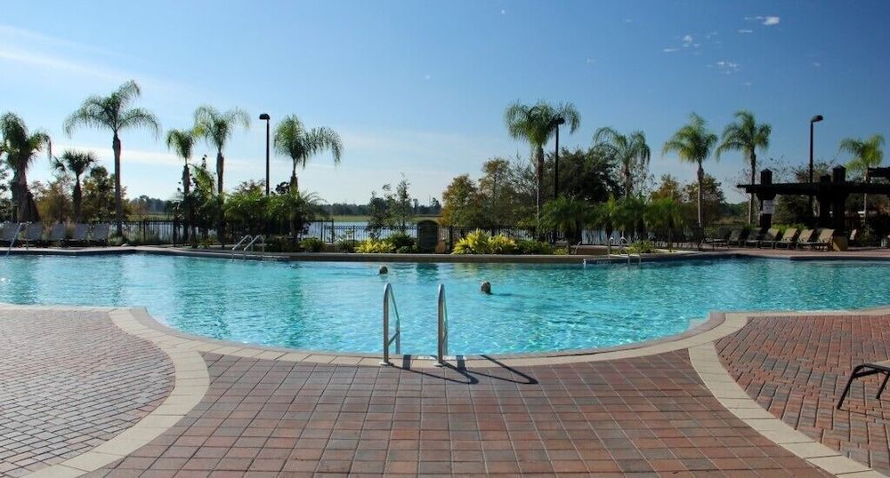 undefined Island Breeze Lake View 3 Bedroom Condo by RedAwning 5