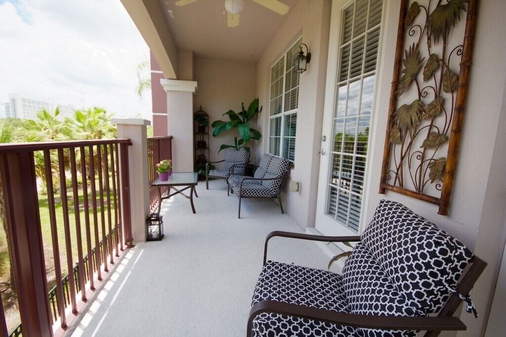 Island Breeze Lake View 3 Bedroom Condo by RedAwning Condo, 3 Bedrooms 15