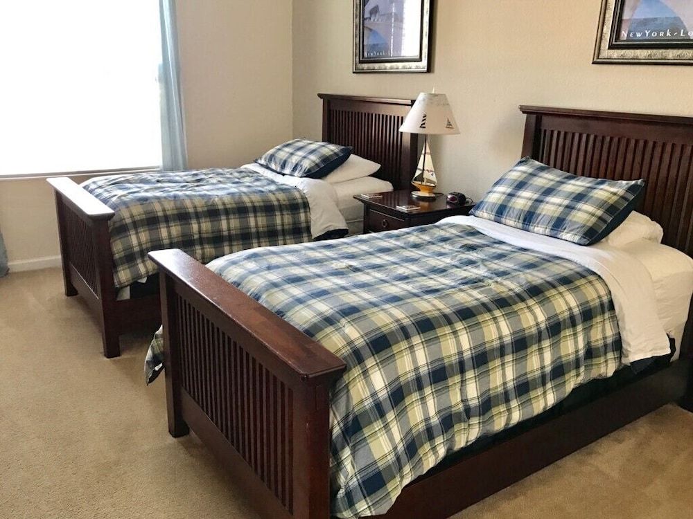 undefined Poolside Penthouse Cabana 3 Bedroom Condo by RedAwning 8