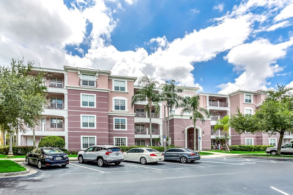 undefined Miranda's Gem Deluxe 3 Bedroom Condo by RedAwning 4