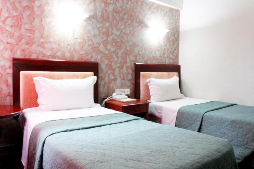 New Mwanza Hotel Deluxe Twin Room