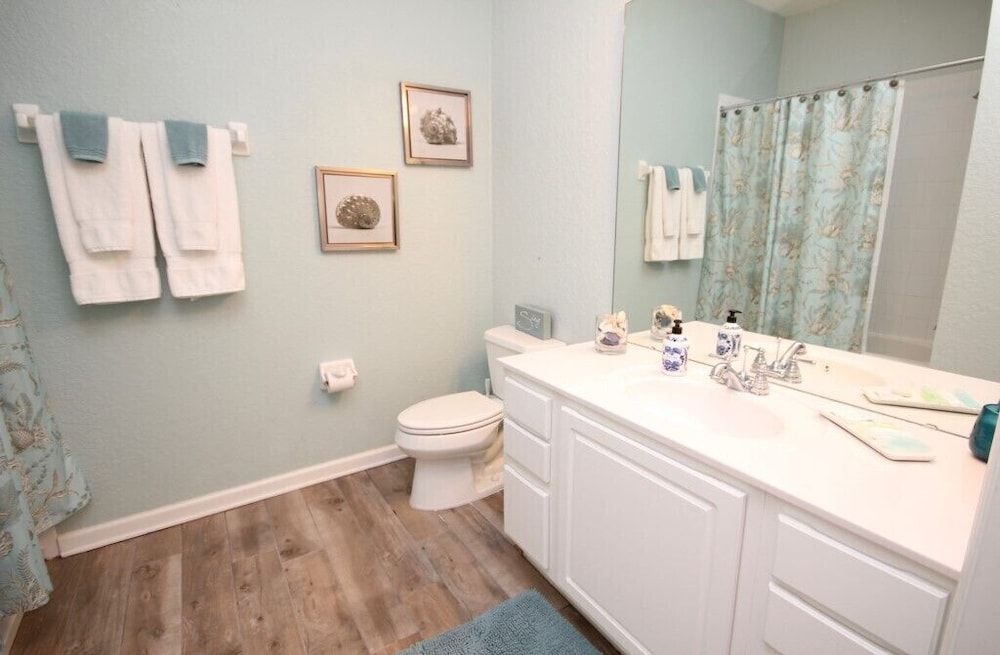 Lake View Paradise 3 Bedroom Condo by RedAwning Condo, 3 Bedrooms 13