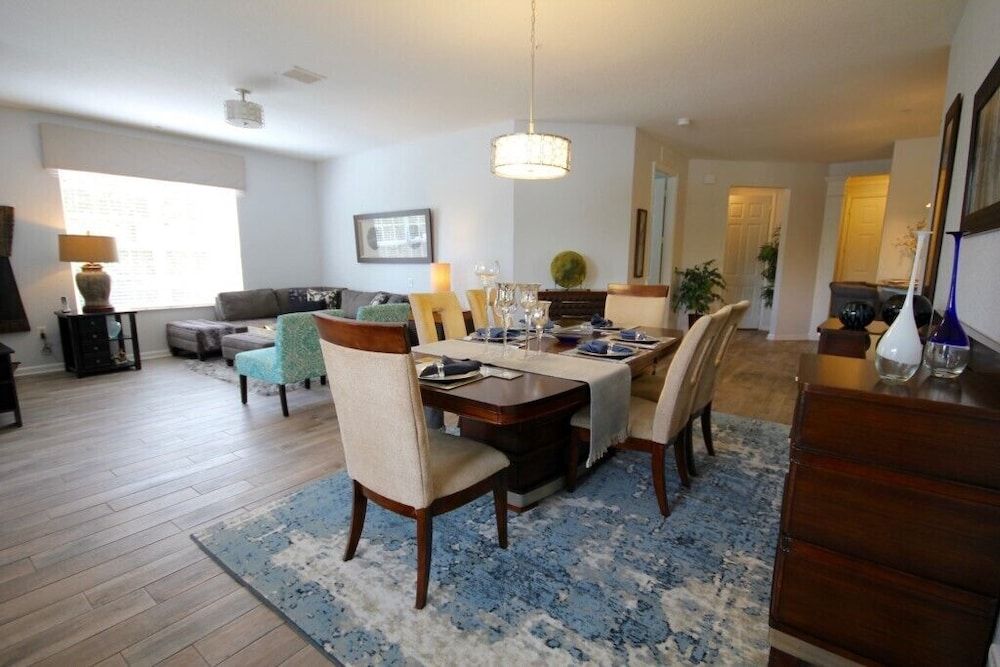 undefined Lake View Paradise 3 Bedroom Condo by RedAwning 4