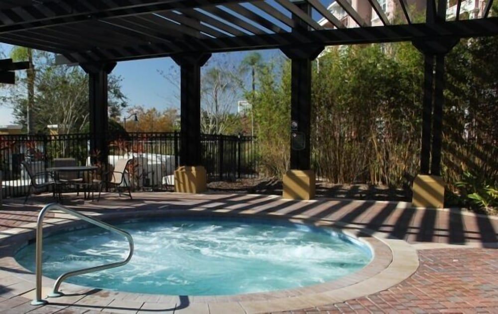 undefined Lake View Paradise 3 Bedroom Condo by RedAwning 9