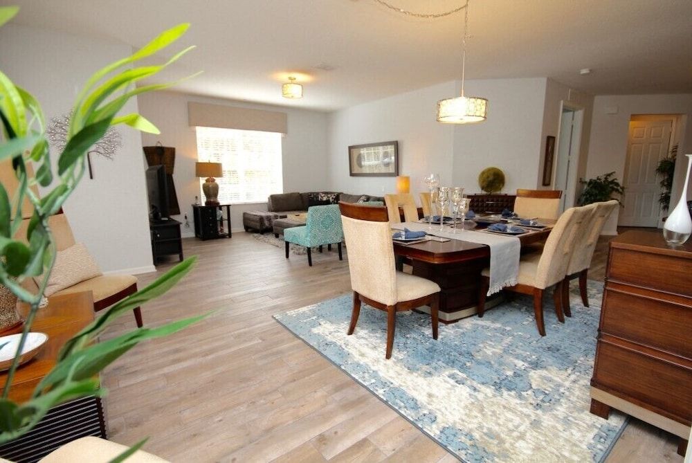 undefined Lake View Paradise 3 Bedroom Condo by RedAwning 10