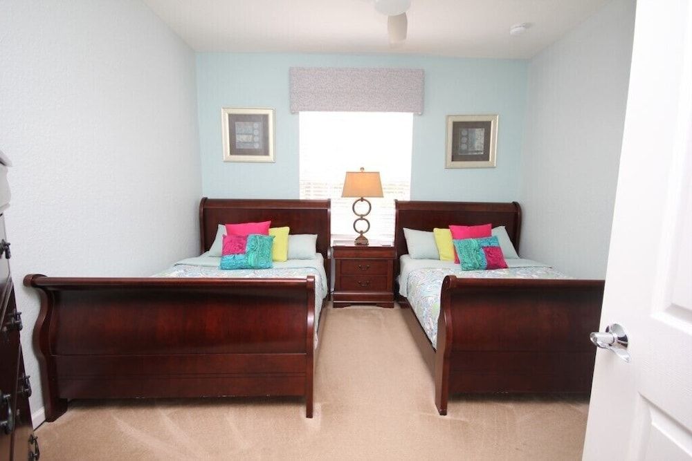 Lake View Paradise 3 Bedroom Condo by RedAwning Condo, 3 Bedrooms 5