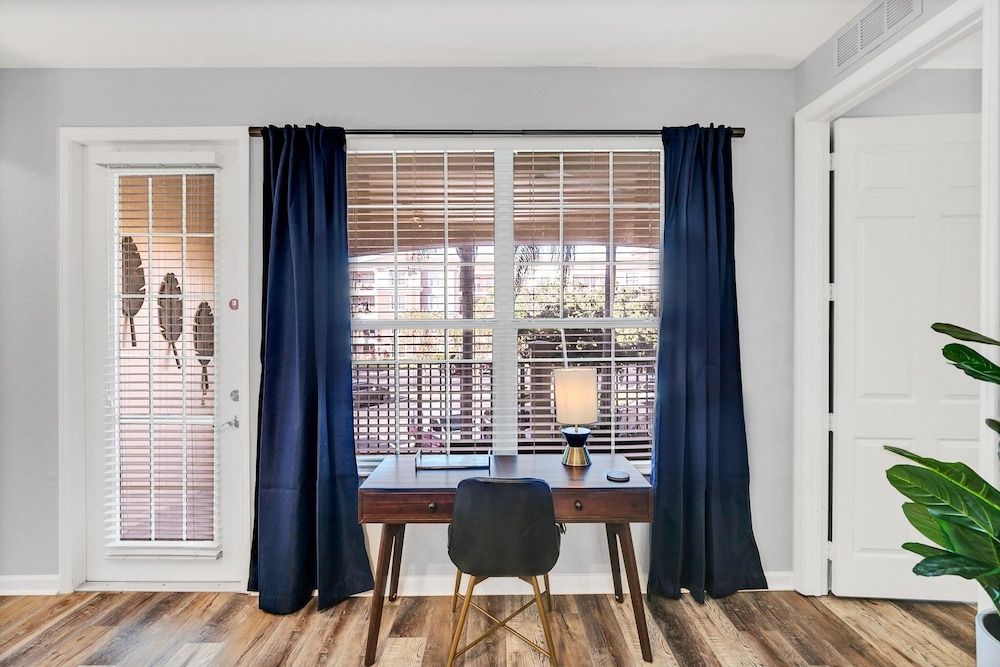 Vero`s Gem Deluxe 3 Bedroom Condo by RedAwning Condo, 3 Bedrooms 18