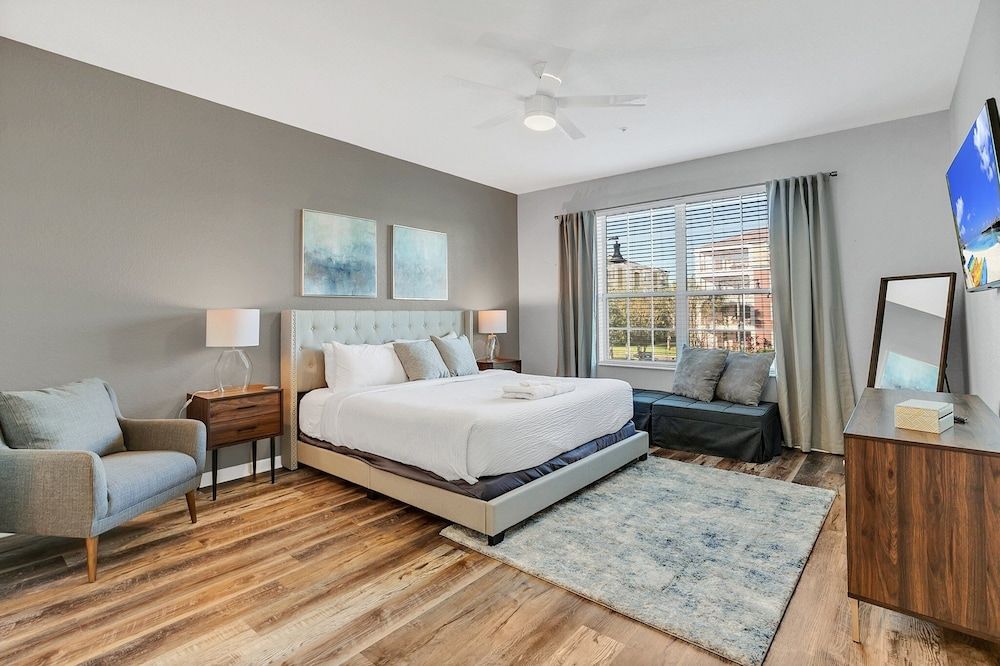 Vero`s Gem Deluxe 3 Bedroom Condo by RedAwning Condo, 3 Bedrooms 4