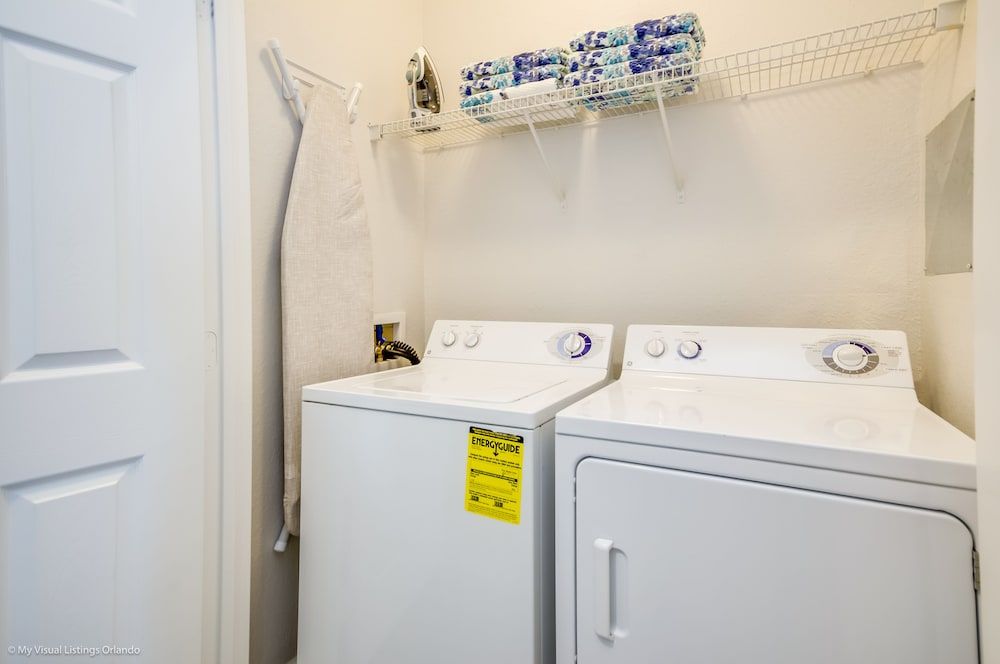 Santiago's Corner Ventura 3 Bedroom Condo by RedAwning Condo, 3 Bedrooms 12