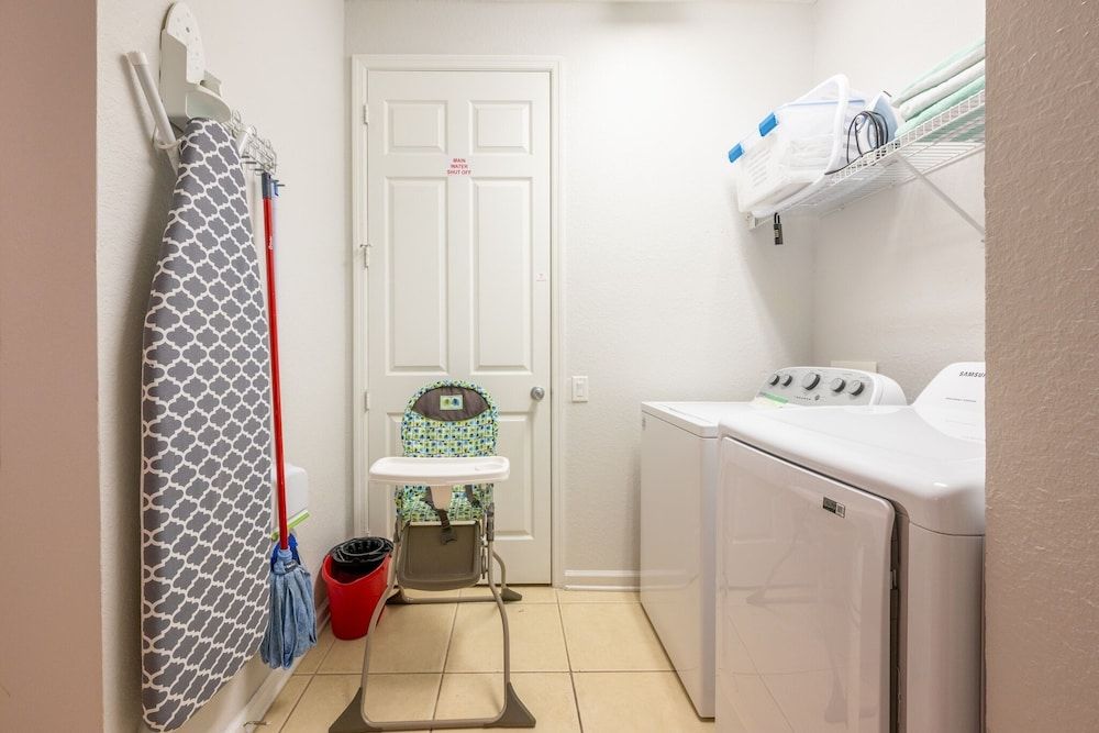 Casa Lucia Lakeview 3 Bedroom Condo by RedAwning Condo, 2 Bedrooms 25