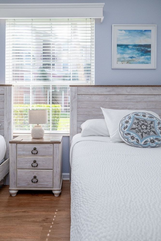 Casa Lucia Lakeview 3 Bedroom Condo by RedAwning Condo, 2 Bedrooms 12