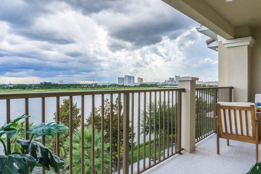 Casa Del Lago Penthouse 3 Bedroom Condo by RedAwning Condo, 3 Bedrooms 10