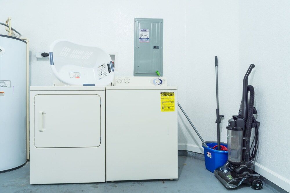 Oasis Escape Townhome 3 Bedroom Condo by Redawning Townhome, 3 Bedrooms 14