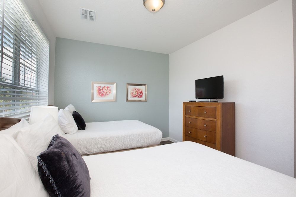 Oasis Escape Townhome 3 Bedroom Condo by Redawning Townhome, 3 Bedrooms 11