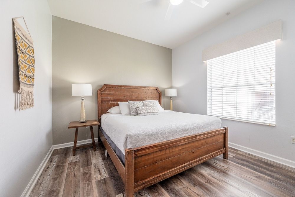 Casa Toscana Deluxe 3 Bedroom Condo by RedAwning Condo, 3 Bedrooms 5