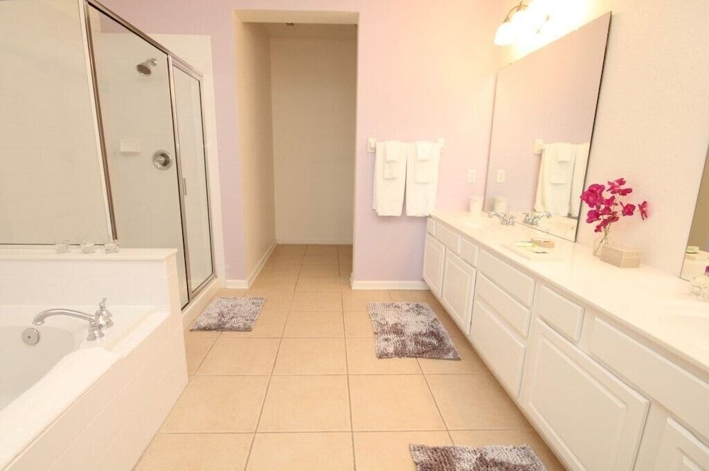 Lake View Escape - New! 3 Bedroom Condo by RedAwning Condo, 3 Bedrooms 11