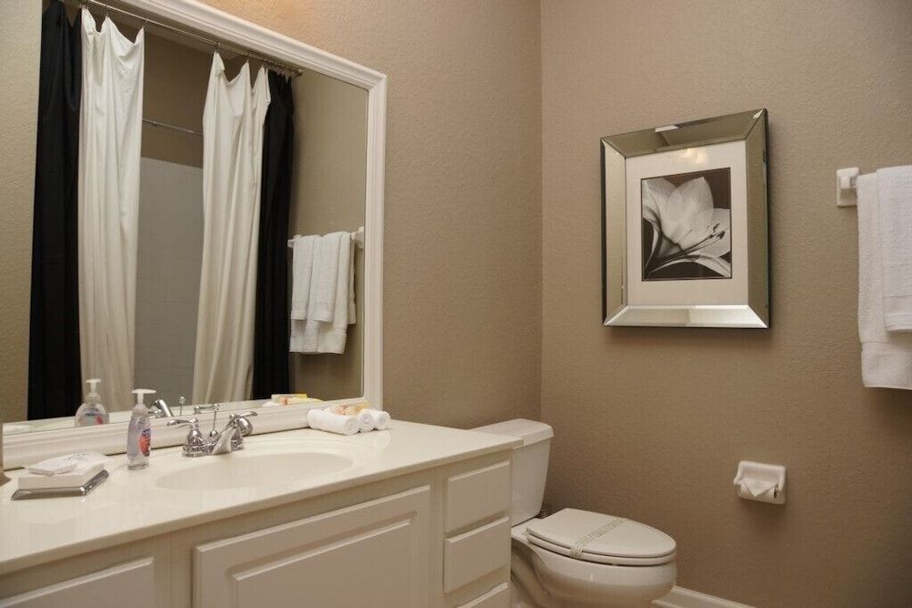 Lake View Penthouse Loft 3 Bedroom Condo by RedAwning Condo, 3 Bedrooms 20