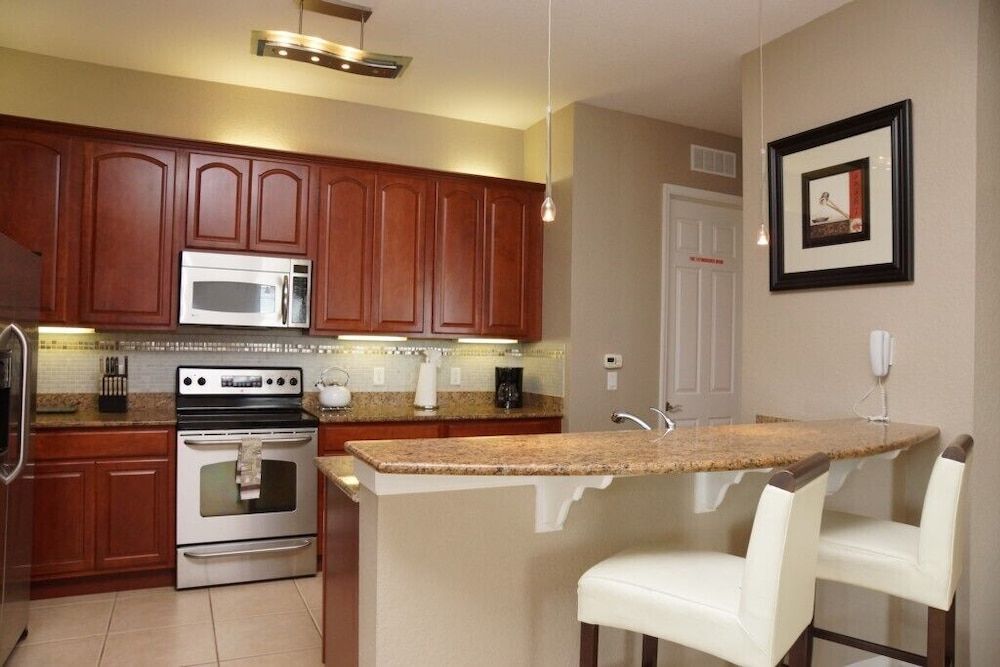 Lake View Penthouse Loft 3 Bedroom Condo by RedAwning Condo, 3 Bedrooms 9