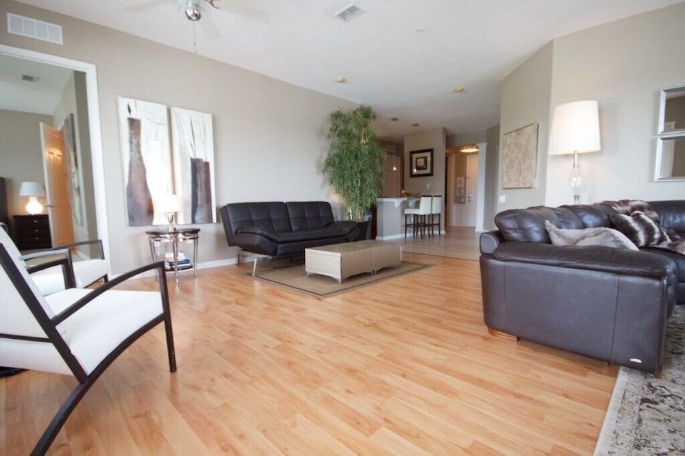 Lake View Penthouse Loft 3 Bedroom Condo by RedAwning Condo, 3 Bedrooms 12