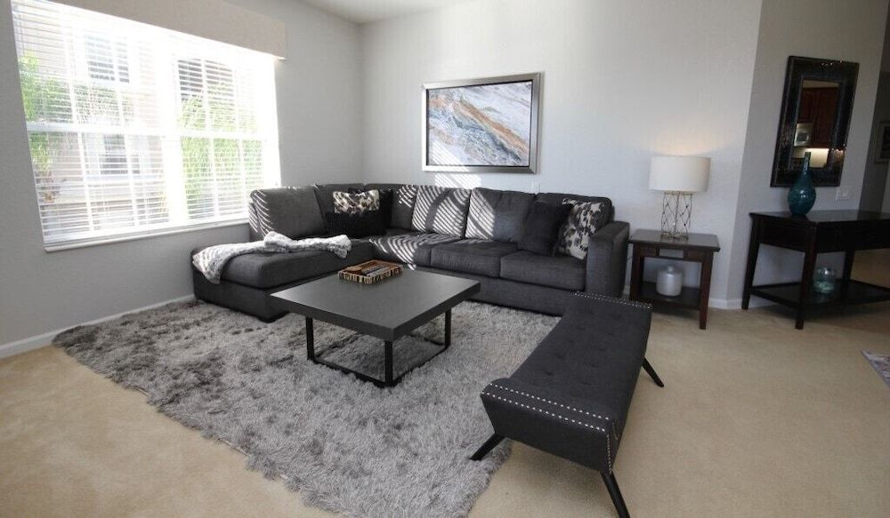 Lakeview Fantasy New! 3 Bedroom Condo by RedAwning Condo, 3 Bedrooms 29