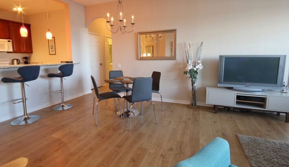 undefined Executive Penthouse 3 Bedroom Condo by RedAwning 2