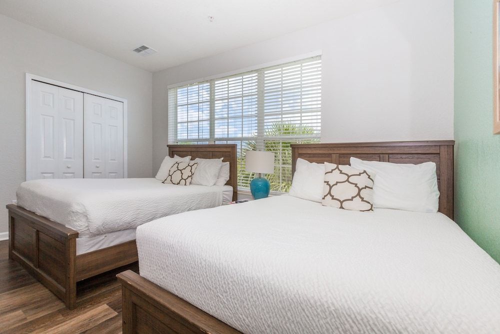 Luxury Townhome 3 Bedroom Condo by Redawning Condo, 3 Bedrooms 15