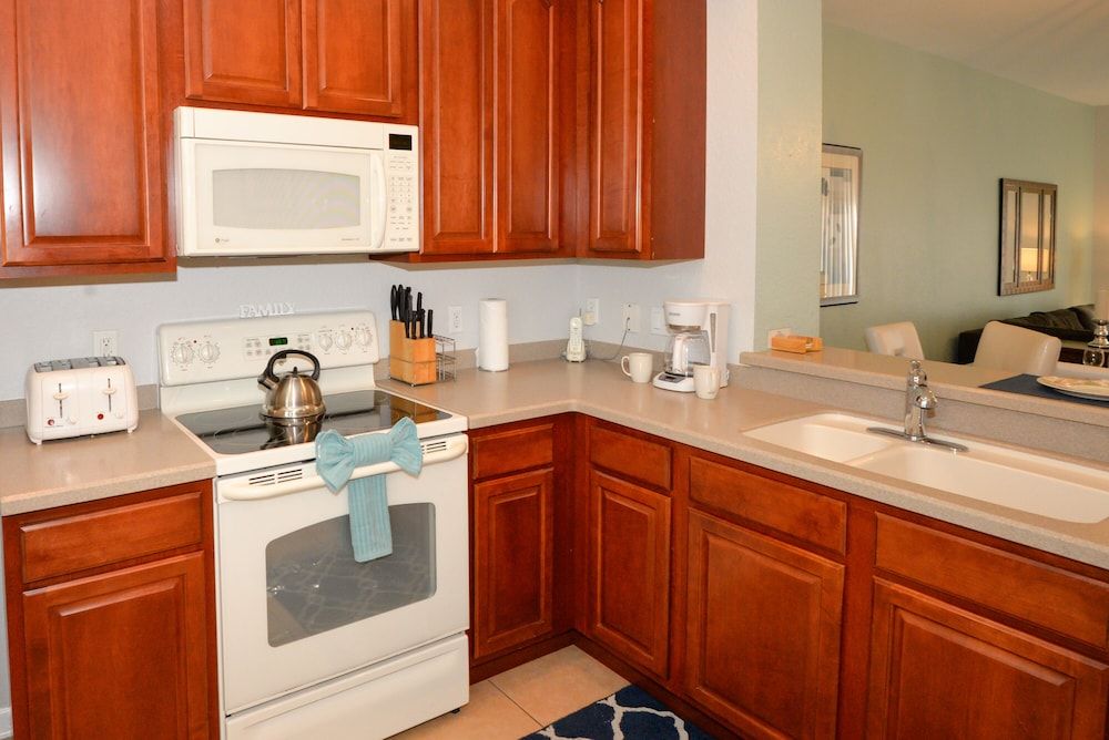 Luxury Townhome 3 Bedroom Condo by Redawning Condo, 3 Bedrooms 18