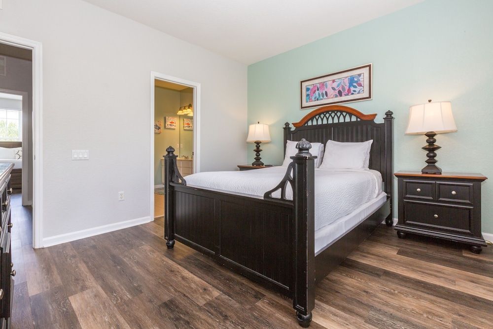 undefined Luxury Townhome 3 Bedroom Condo by Redawning 10