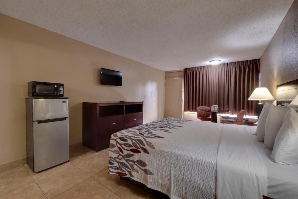 undefined Countryside Inn & Suites Orlando 9