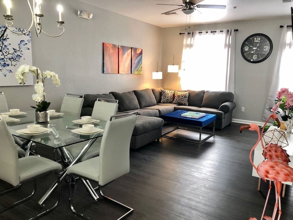 undefined Tideview 166 · NEW Ultra Modern & Super Clean 3 Full Suites