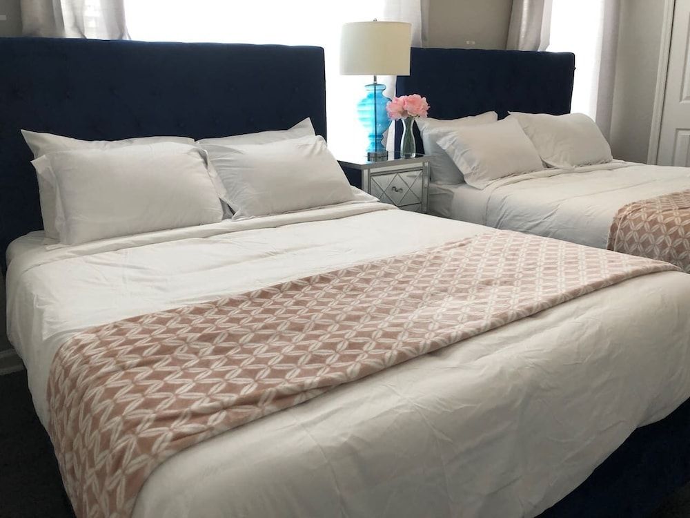 undefined Tideview 166 · NEW Ultra Modern & Super Clean 3 Full Suites 9