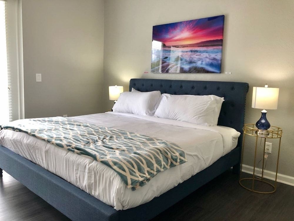 Tideview 166 · NEW Ultra Modern & Super Clean 3 Full Suites House (3 Bedrooms) 4