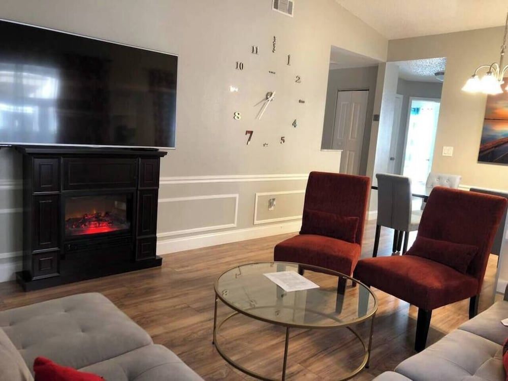6150 Sandcrest · New! Walk to Universal. Sleep 9. Near Disney House (3 Bedrooms) 11