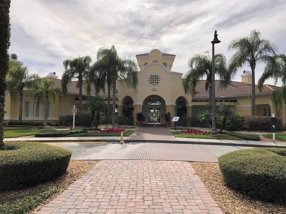 undefined Tideview 20 · Walk TO Convention! Near Universal & Disney 2