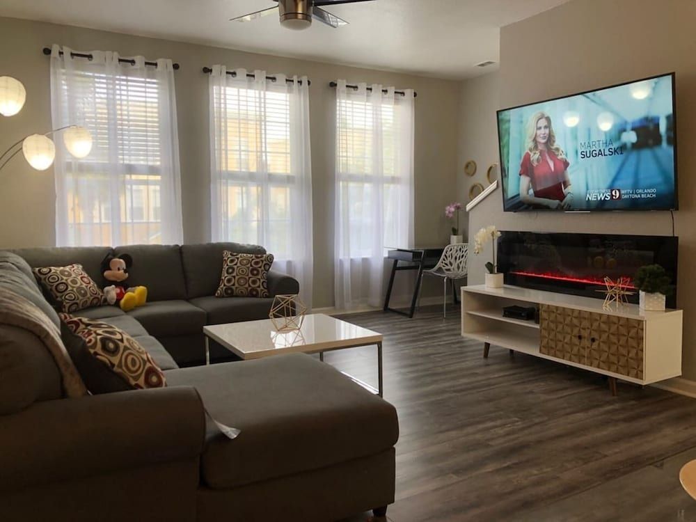 undefined Tideview 20 · Walk TO Convention! Near Universal & Disney