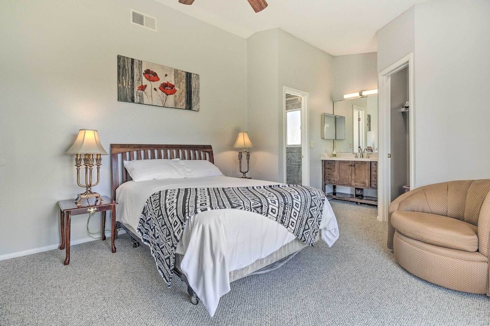 undefined Family-friendly Home ~ 12 Mi to Disney + Universal 9