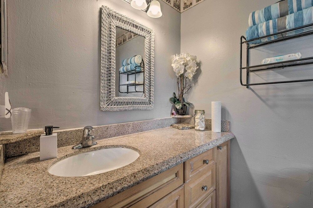 undefined Lovely Orlando Retreat ~ 9 Mi to Universal!