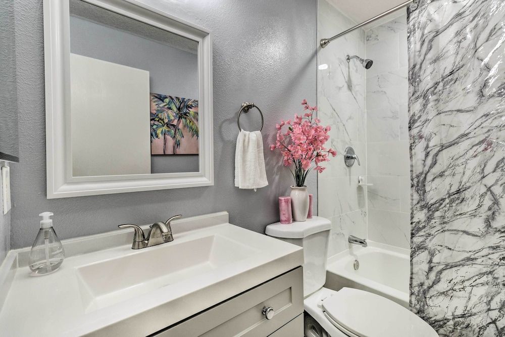 undefined Chic Orlando Family Getaway w/ Fenced Yard! 5