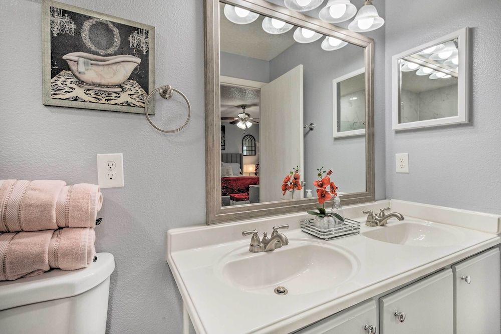 undefined Chic Orlando Family Getaway w/ Fenced Yard! 4