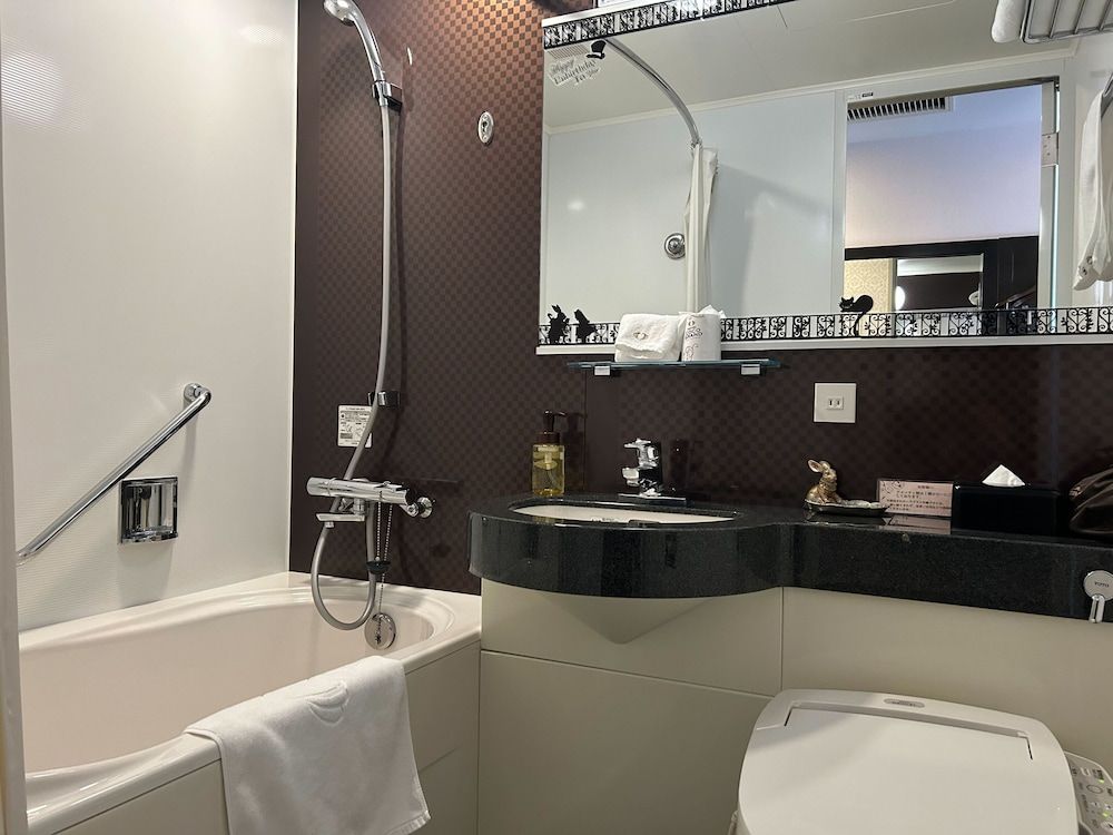 Hotel Coco Grand Kitasenju Standard Double Room, Smoking 3