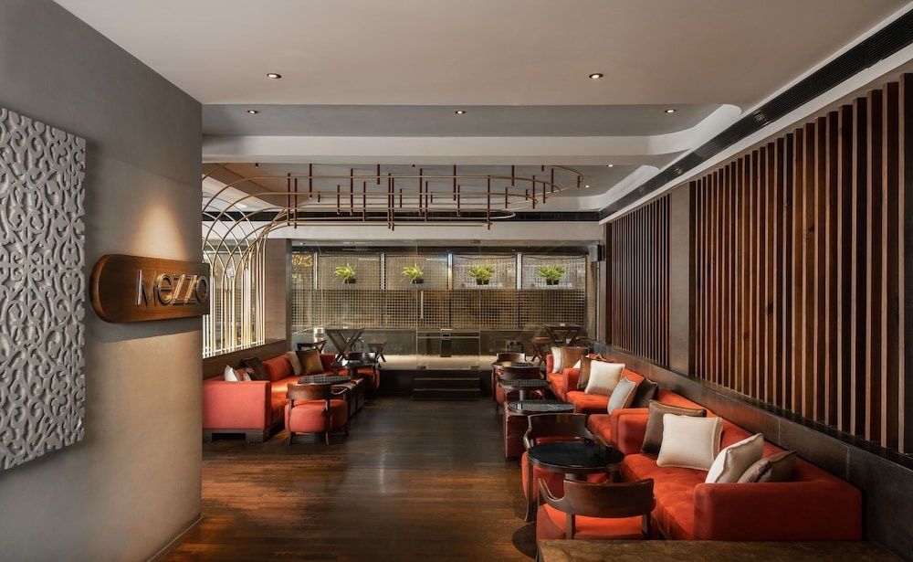 undefined The Avenue Regent 4