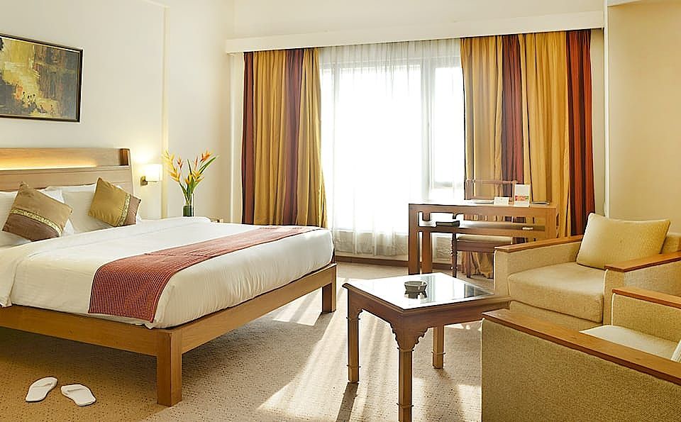 The Avenue Regent Superior Room 2