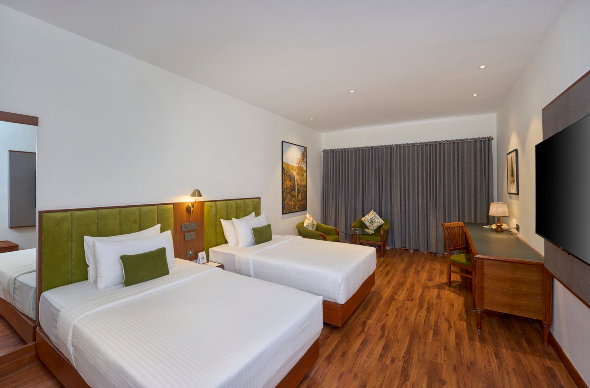 The Avenue Regent Deluxe Double or Twin Room 16