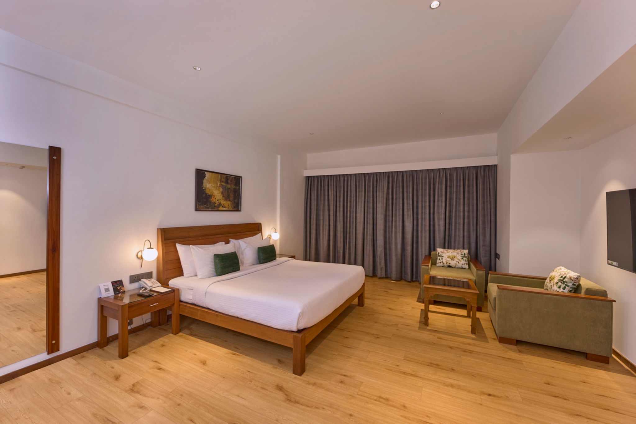 The Avenue Regent Deluxe Double or Twin Room 10