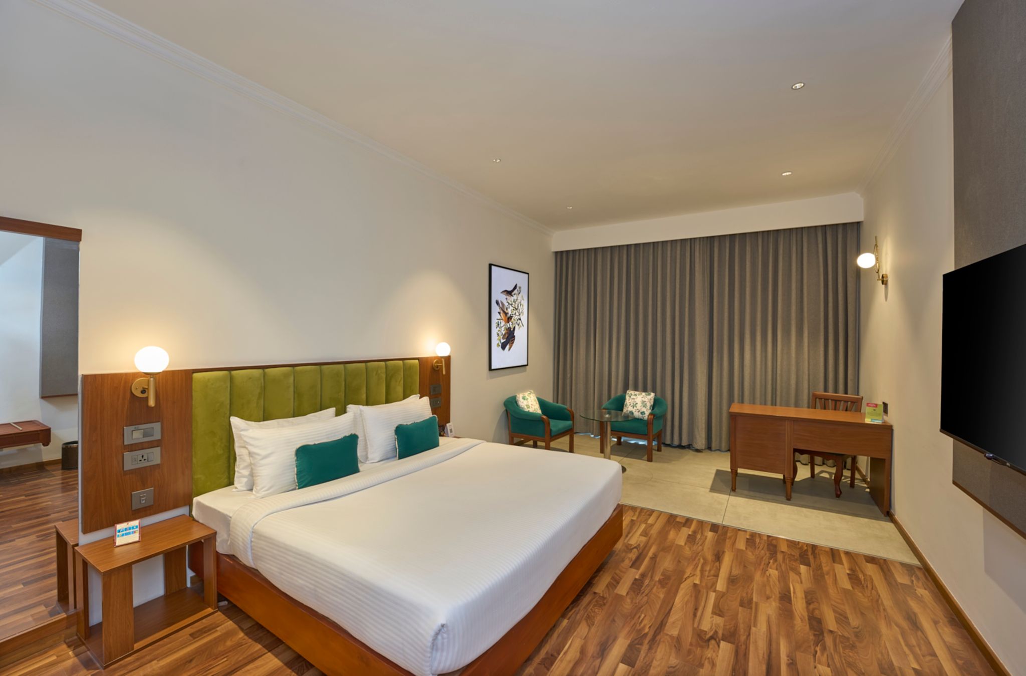 The Avenue Regent Deluxe Double or Twin Room 14