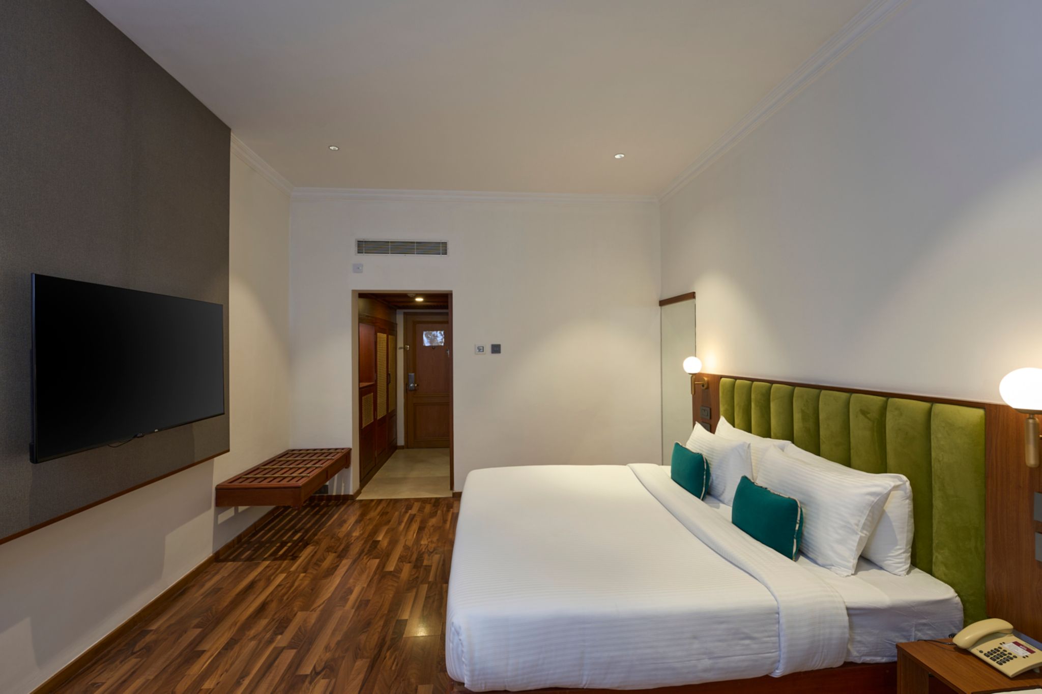 The Avenue Regent Deluxe Double or Twin Room 12