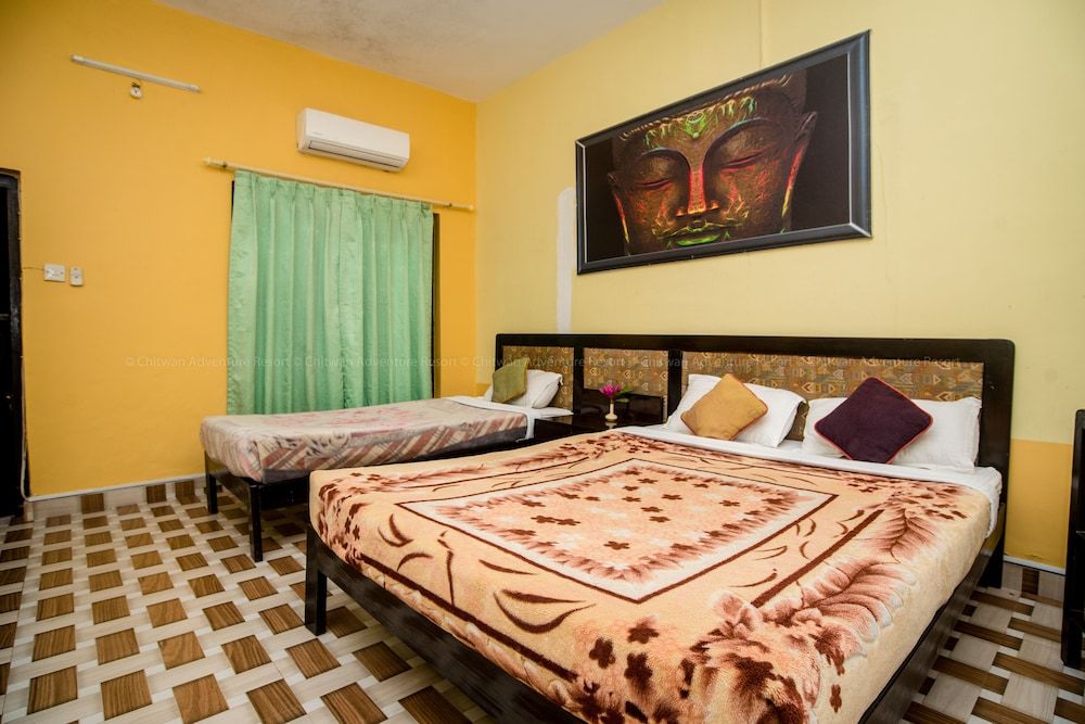 Chitwan Adventure Resort Deluxe Room 2