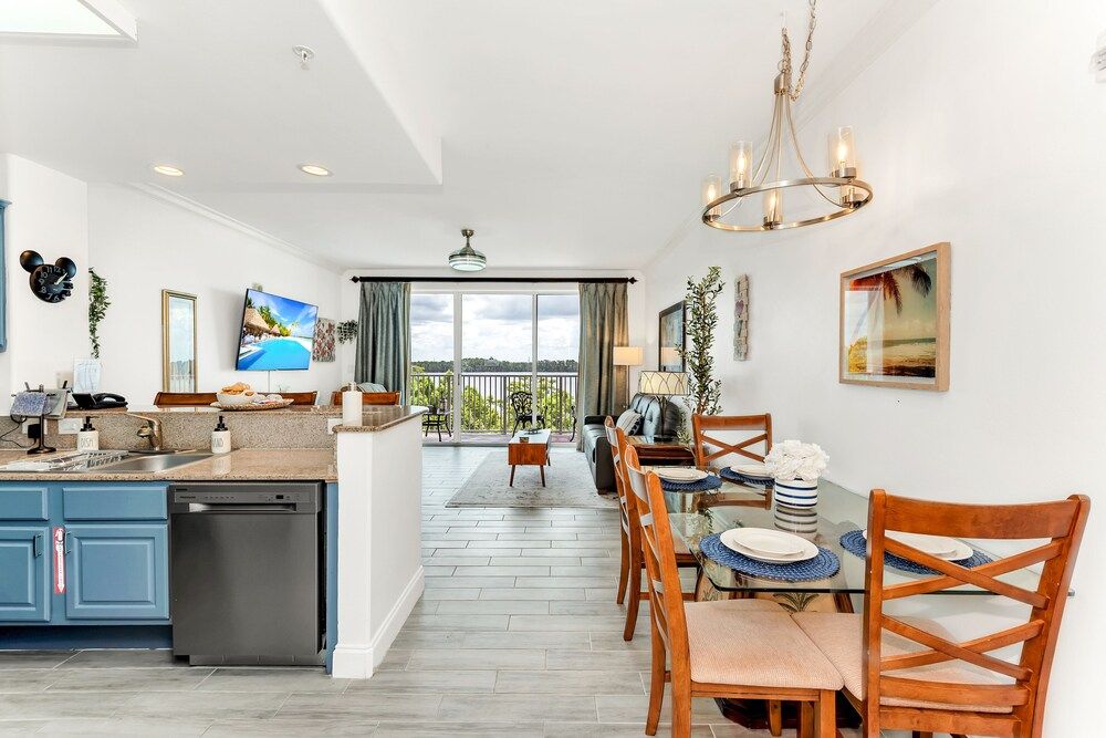 undefined Lakefront Resort in Heart of Orlando Attractions - Tu Casa Vacations