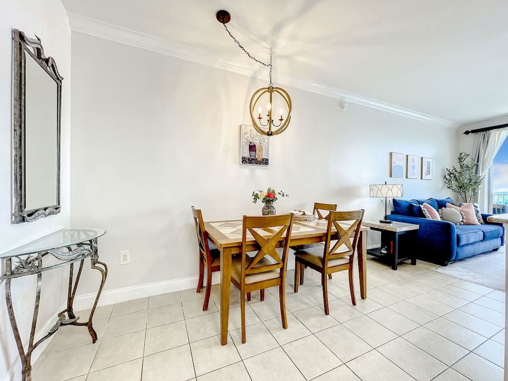 Lakefront Resort in Heart of Orlando Attractions - Tu Casa Vacations Family apartment unit 1-1109 (13415 Blue Heron Beach Drive,Orlando) 13